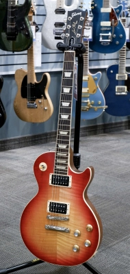 Gibson - Les Paul Standard 60's Faded - Cherry Sunburst 3